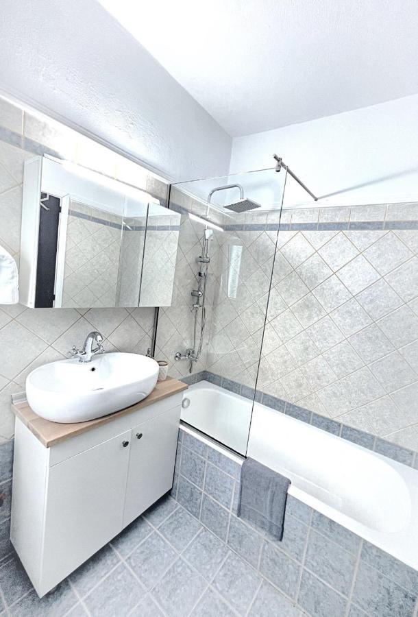 Nidus 101 Apartment Souda Bagian luar foto